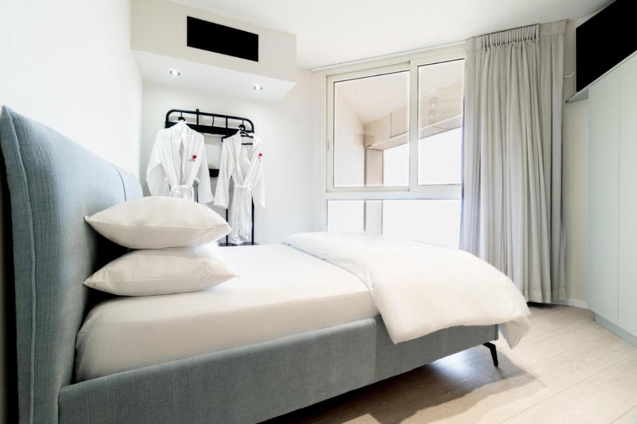 סוויטת אהבה מתוקה על הים-Sweet Love Suite On The Sea Bat Yam Exterior photo